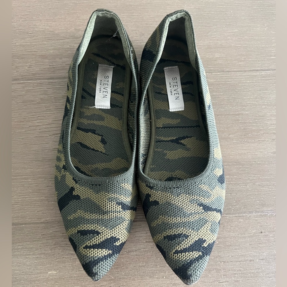 York Pointed Toe Camo Flats